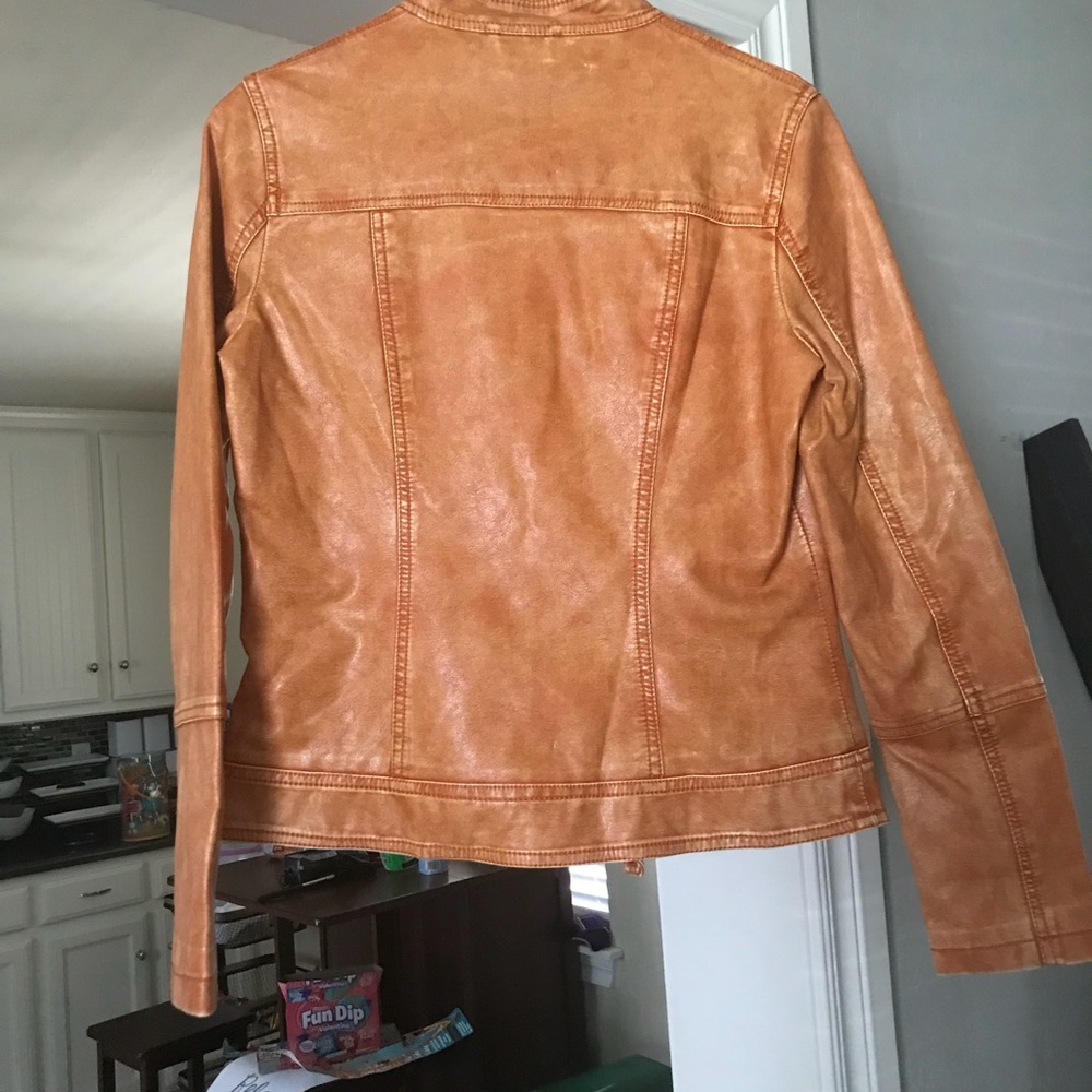 Leather jacket - Picture 2 of 2